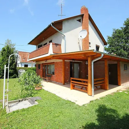 Dom wakacyjny Brico By Interhome